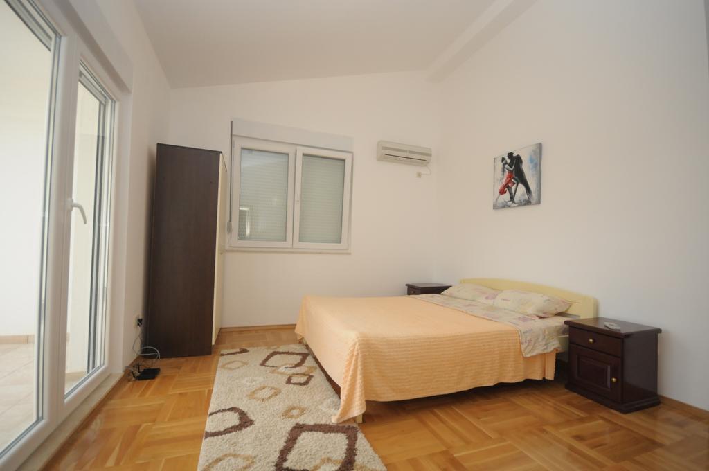 Apartments Villa Simonovic Петровац Экстерьер фото
