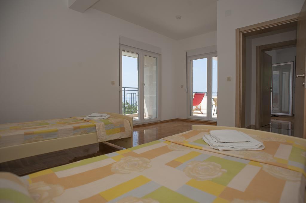 Apartments Villa Simonovic Петровац Экстерьер фото