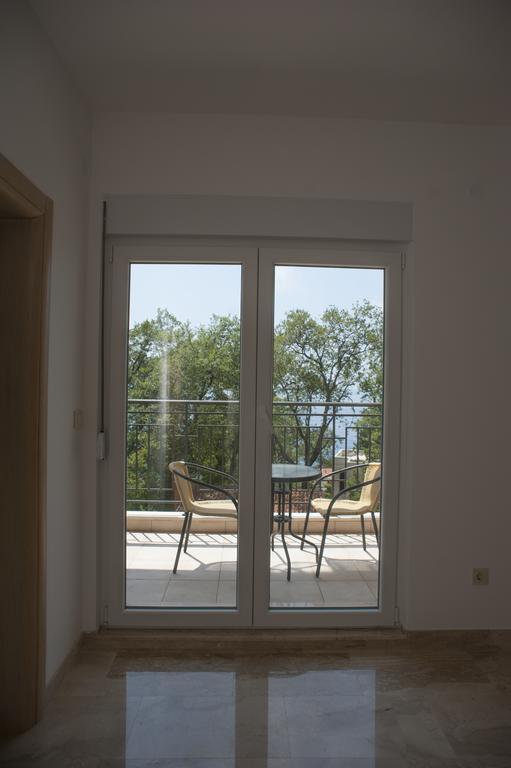Apartments Villa Simonovic Петровац Экстерьер фото