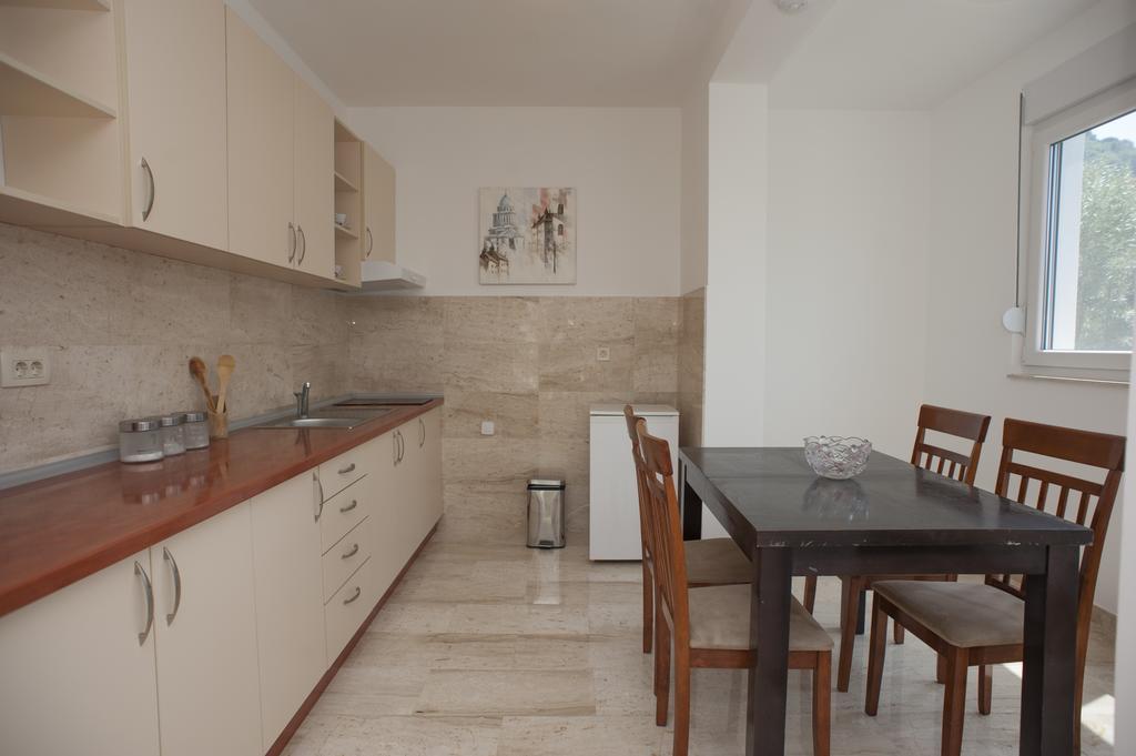 Apartments Villa Simonovic Петровац Экстерьер фото