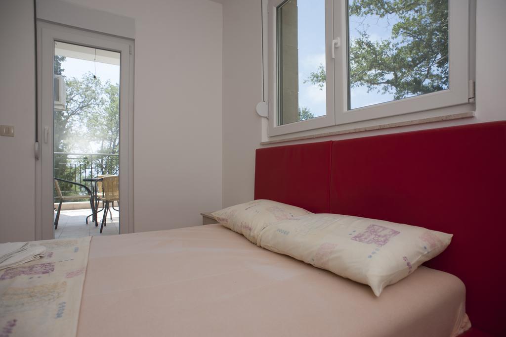 Apartments Villa Simonovic Петровац Экстерьер фото