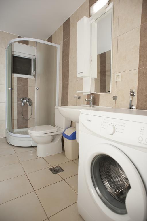 Apartments Villa Simonovic Петровац Экстерьер фото
