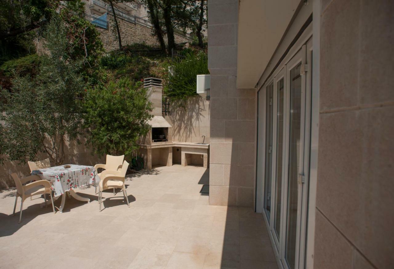 Apartments Villa Simonovic Петровац Экстерьер фото