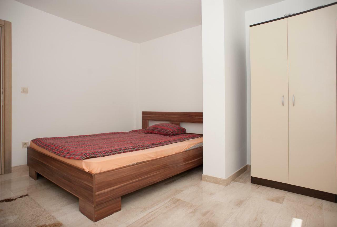 Apartments Villa Simonovic Петровац Экстерьер фото