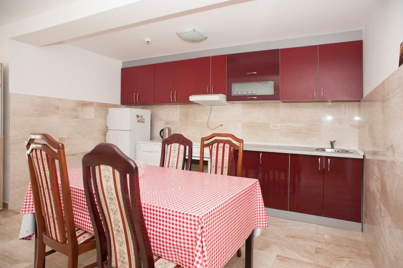 Apartments Villa Simonovic Петровац Экстерьер фото